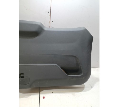 Обшивка крышки багажника