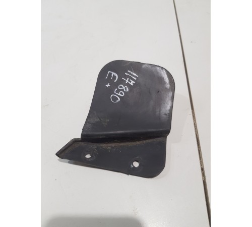 Брызговик задний правый