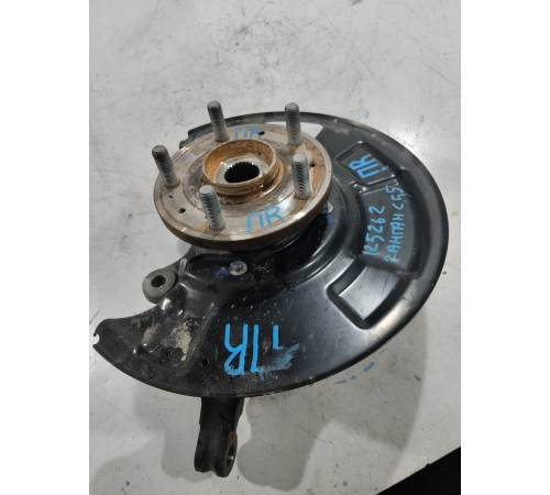 Кулак поворотный передний правый в сборе