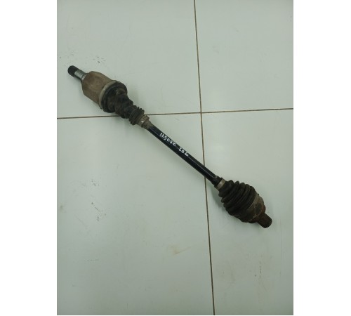 Привод (полуось) передний правый