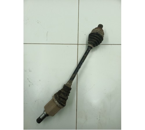 Привод (полуось) передний правый