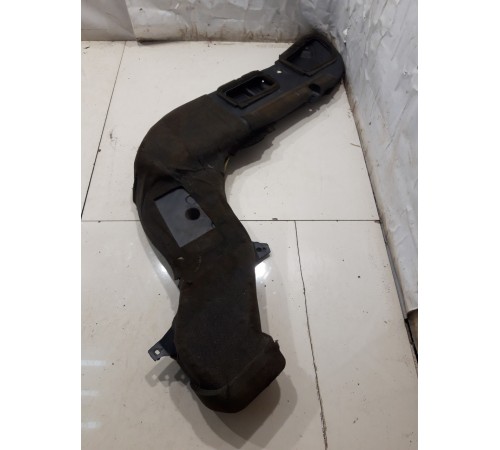 Воздуховод (задний, правый, нижний)