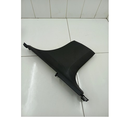 Обшивка центральной стойки правая нижняя