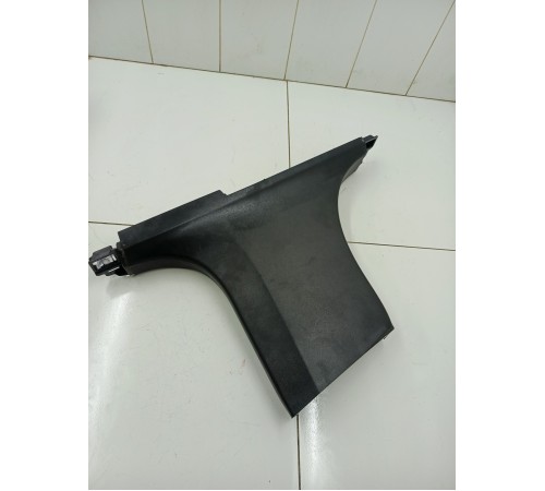 Обшивка центральной стойки правая нижняя