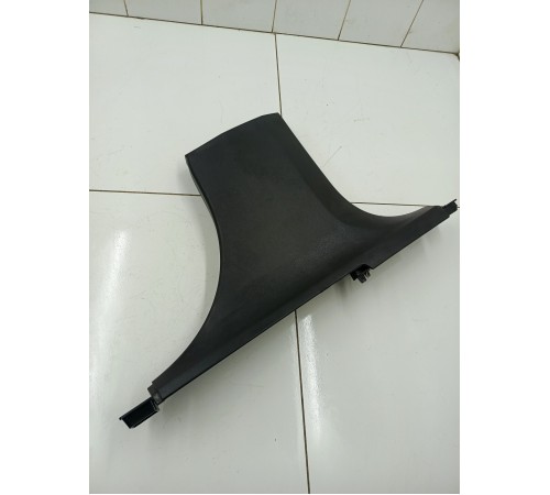 Обшивка центральной стойки правая нижняя