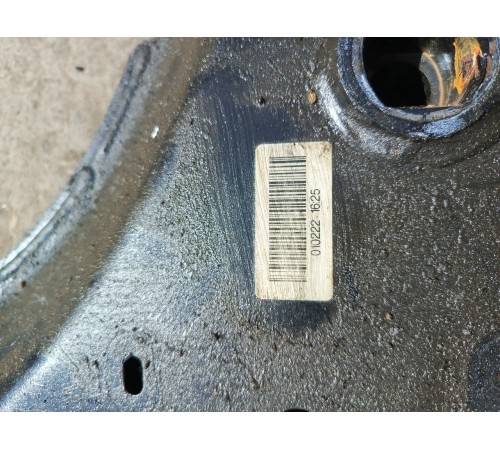 Подрамник (балка) передняя