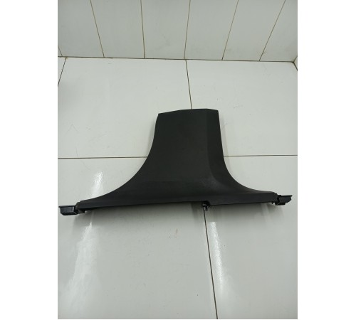 Обшивка центральной стойки правая нижняя