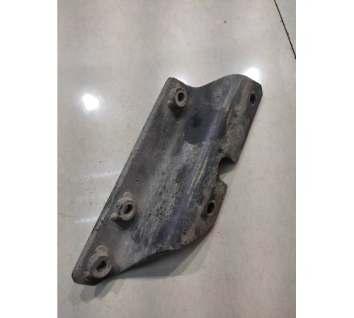 Кронштейн(крепление) кузова правый