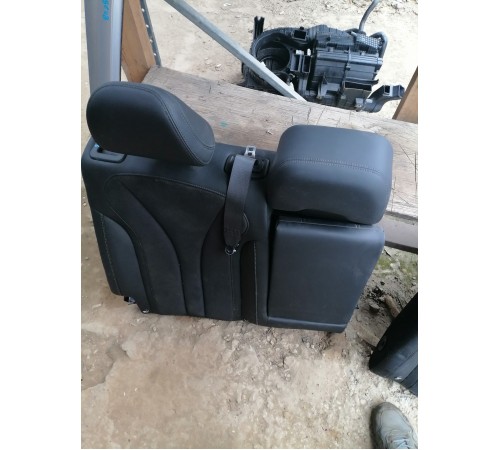 Сиденье задний ряд