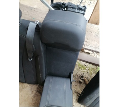 Сиденье задний ряд