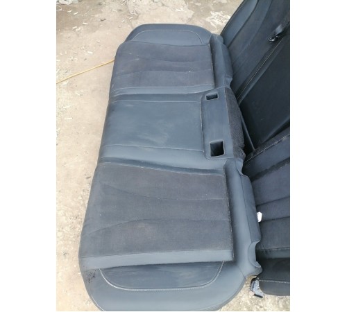 Сиденье задний ряд