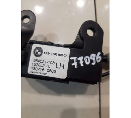 Замок крышки багажника