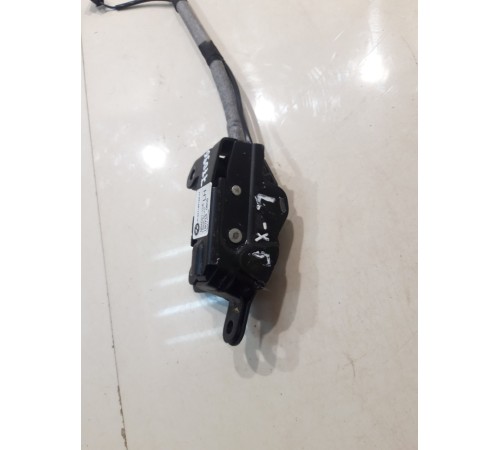 Замок крышки багажника