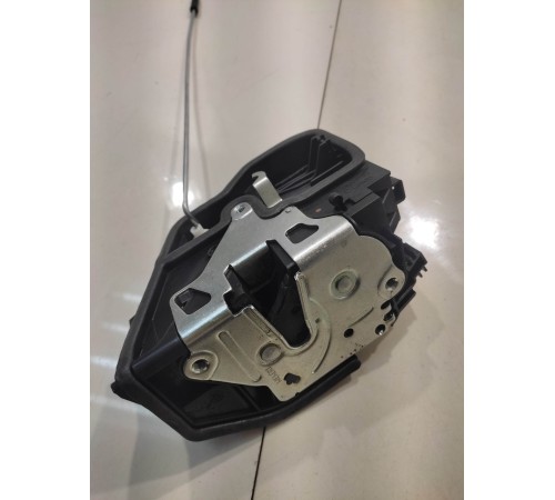 Замок двери (задний, левый)