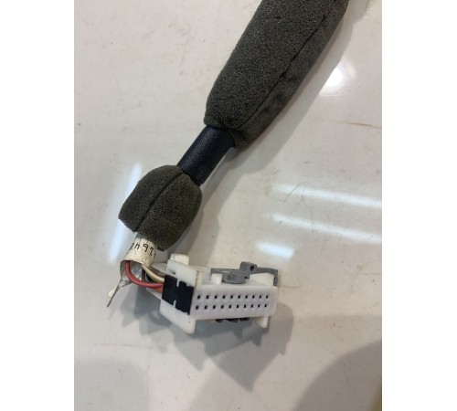 Зеркало заднего вида (салонное)