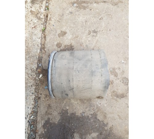 Пневморессора заднего моста правая