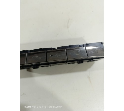 Блок кнопок центральной консоли многофункциональных