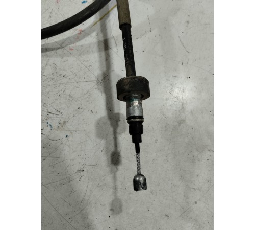 Трос стояночного тормоза задний правый