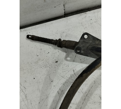 Трос стояночного тормоза задний правый