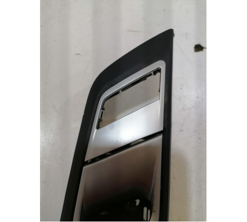 Ручка двери внутренняя передняя правая