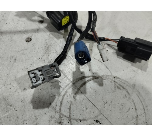 Электропроводка двери крышки багажника