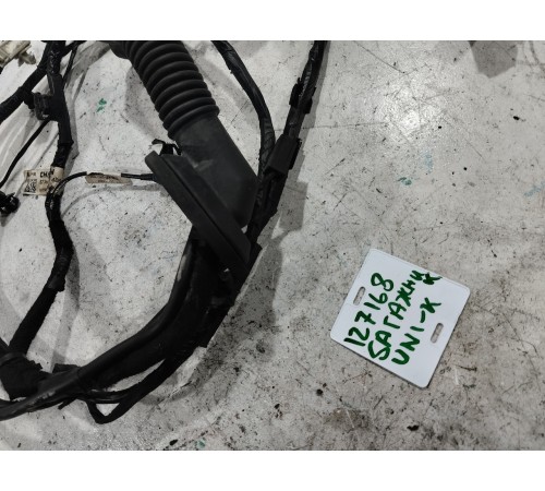 Электропроводка двери крышки багажника