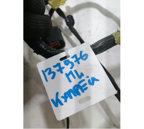 Электропроводка двери передняя левая