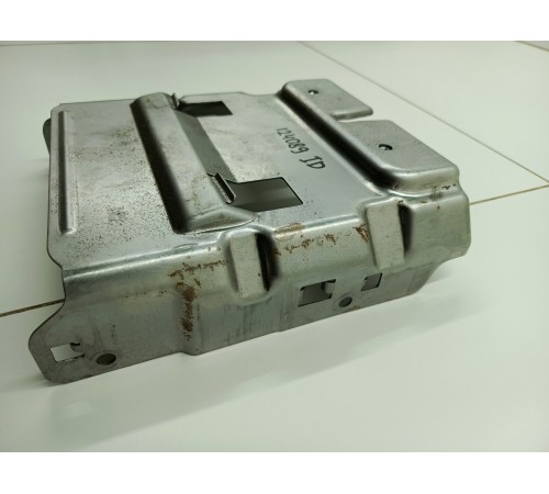 Кронштейн салона