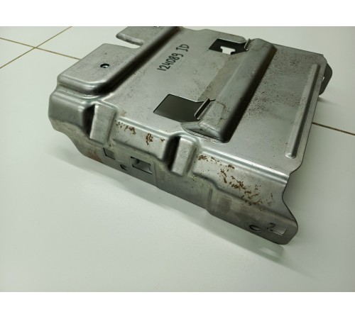 Кронштейн салона