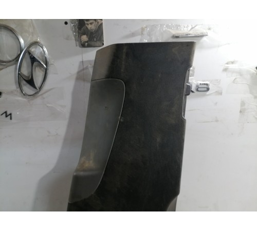 Обшивка центральной стойки правая нижняя