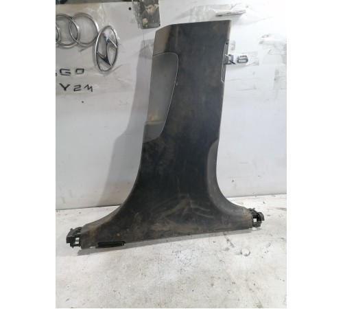 Обшивка центральной стойки правая нижняя