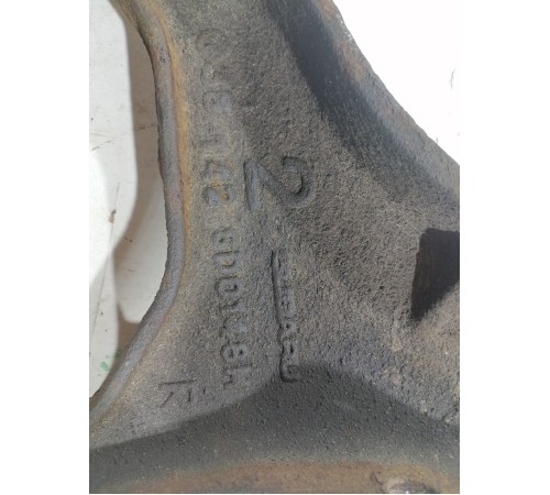 Рычаг задний правый