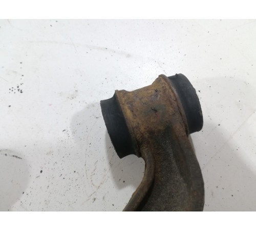 Рычаг задний правый