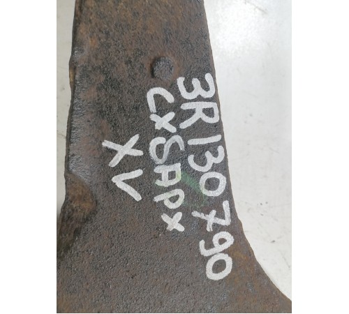 Рычаг задний правый