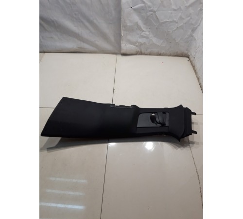 Обшивка стойки (левая, центрльная)