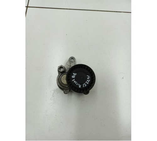 Ролик натяжителя ремня