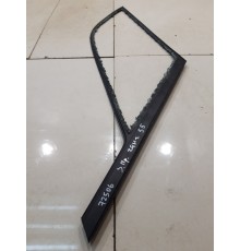 резинка форточки глухого стекла (задняя правая)