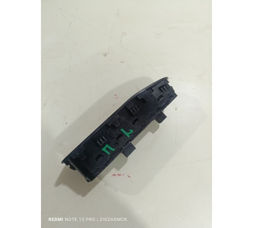 Блок управления стеклоподъемниками передний левый