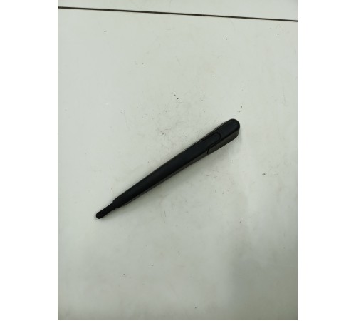 Поводок стеклоочистителя задний