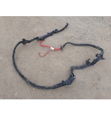 Клемма аккумулятора плюсовая