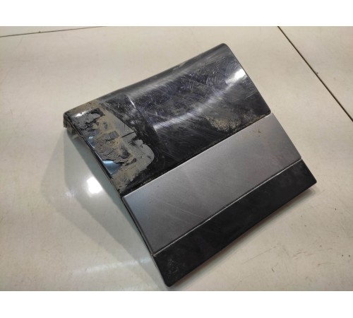 Молдинг крыла (передний, правый)