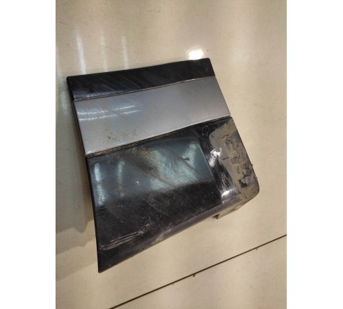 Молдинг крыла (передний, правый)