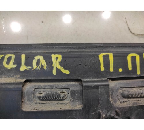 Молдинг крыла (передний, правый)