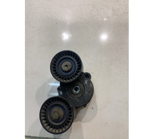 Натяжитель ремня