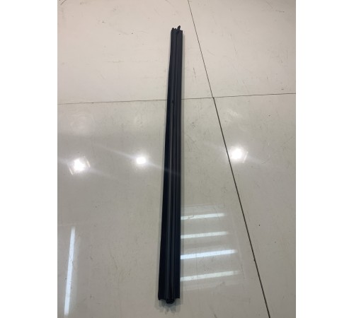 Уплотнитель стекла (передний, левый, внутренний)