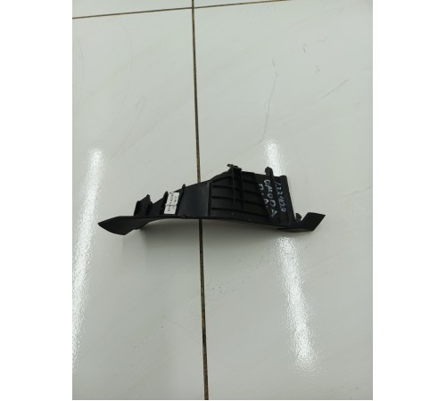 Угол жабо левый