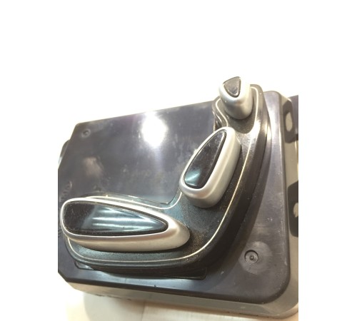 Блок управления сиденьем (передний, правый)