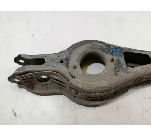 Рычаг задний левый