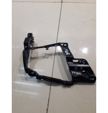 Кронштейн(крепление) воздушного дефлектора передний левый Кронштейн(крепление) воздушного дефлектора передний левый