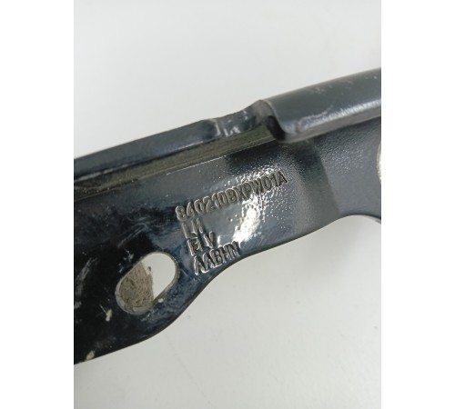 Петля капота левая